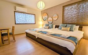 Tsukiyume Kan - House With Parking, 10Mins To Usj, Tennoji, Namba