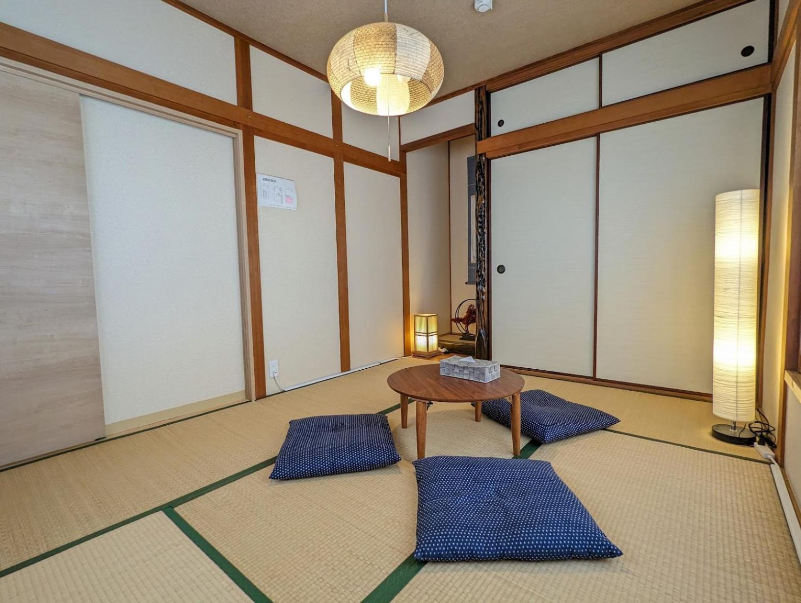 Tsukiyume Kan - House With Parking, 10Mins To Usj, Tennoji, Namba Osaka Exterior photo